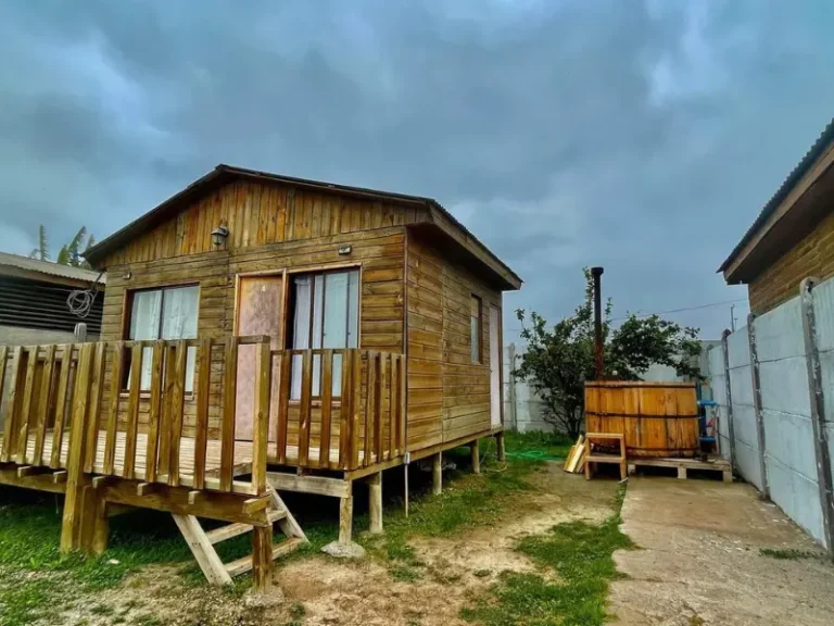 Cabaña Familiar con Tinaja y Terraza para 6 Personas - Imagen 1